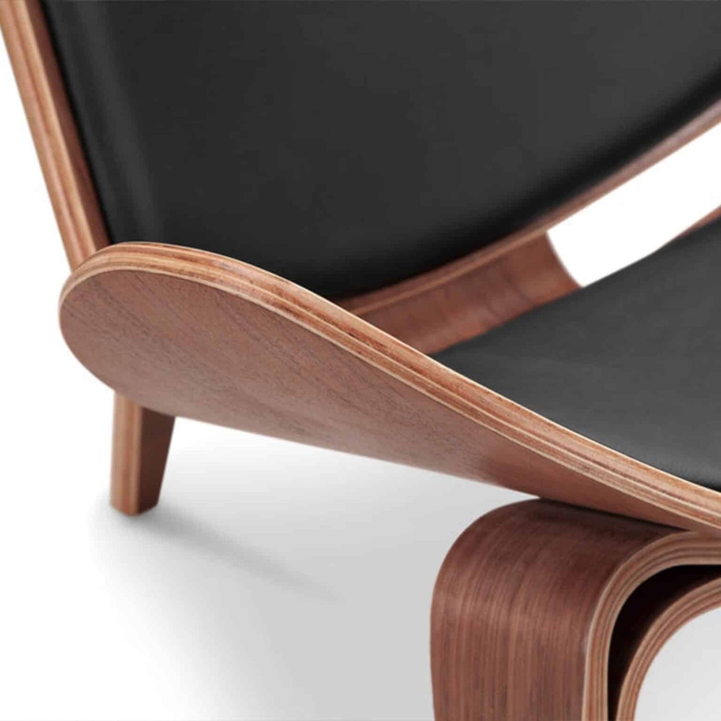 Sculptural Shell Lounge Chair – Genuine Leather & Curved Wood Accent Seat